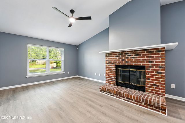 1662 SANDY HOLLOW Loop, Middleburg, FL 32068