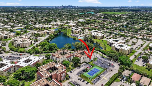 2871 Somerset Dr 212, Lauderdale Lakes, FL 33311