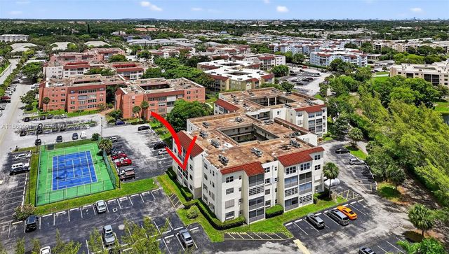 2871 Somerset Dr 212, Lauderdale Lakes, FL 33311