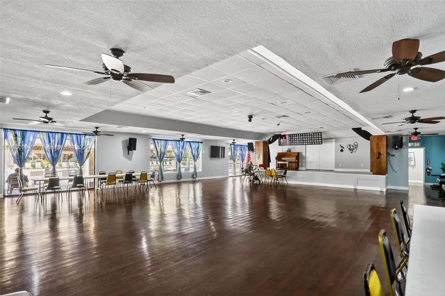 2871 Somerset Dr 212, Lauderdale Lakes, FL 33311