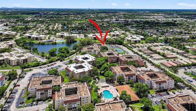 2871 Somerset Dr 212, Lauderdale Lakes, FL 33311
