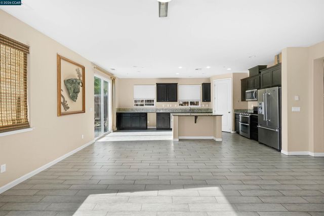 2138 Yellow Rose Cir, Fairfield, CA 94534