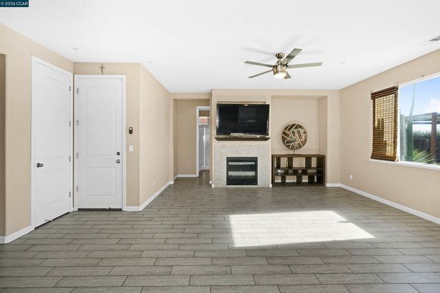 2138 Yellow Rose Cir, Fairfield, CA 94534