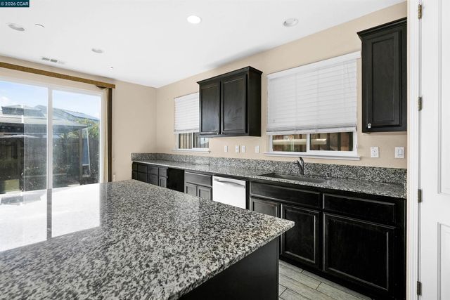 2138 Yellow Rose Cir, Fairfield, CA 94534