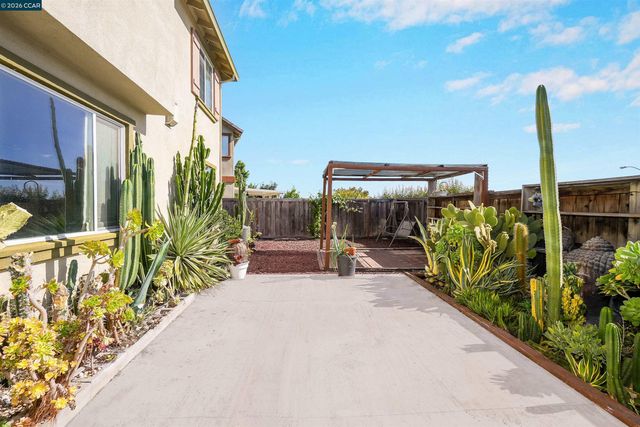 2138 Yellow Rose Cir, Fairfield, CA 94534