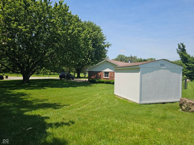 2 Calle De Real Street, Pendleton, IN 46064