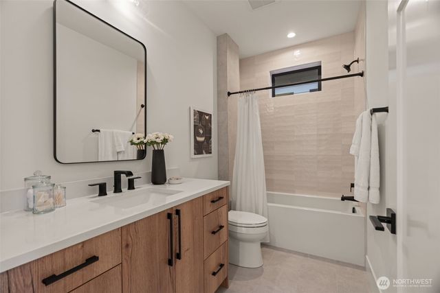 8011 131st Place NE, Kirkland, WA 98033