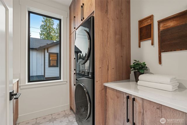 8011 131st Place NE, Kirkland, WA 98033