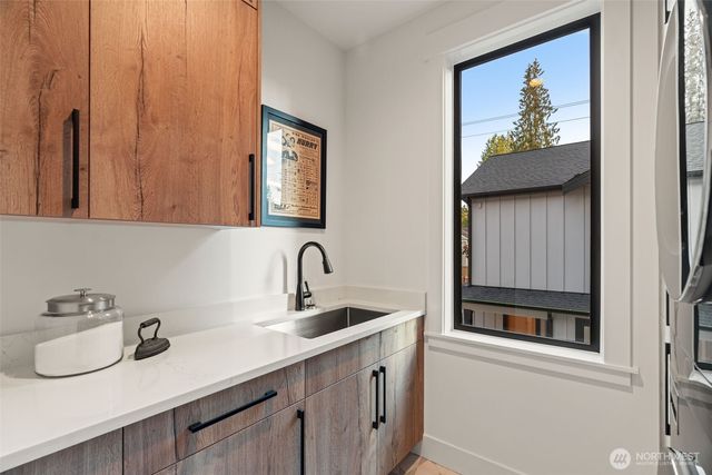 8011 131st Place NE, Kirkland, WA 98033