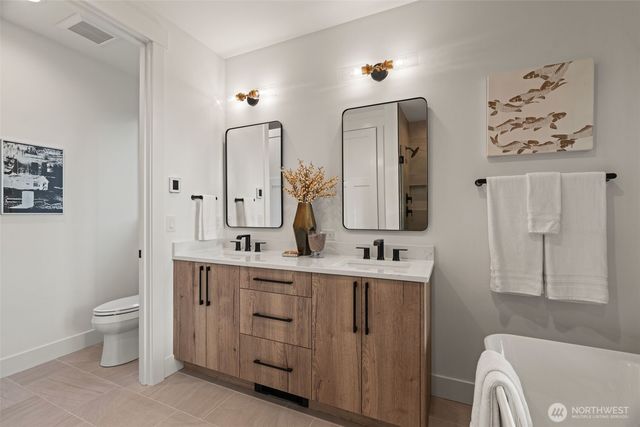 8011 131st Place NE, Kirkland, WA 98033