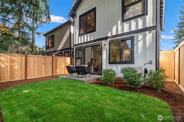 8011 131st Place NE, Kirkland, WA 98033