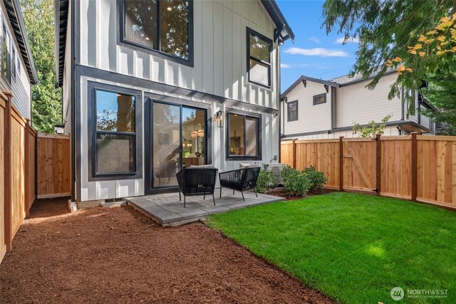 8011 131st Place NE, Kirkland, WA 98033