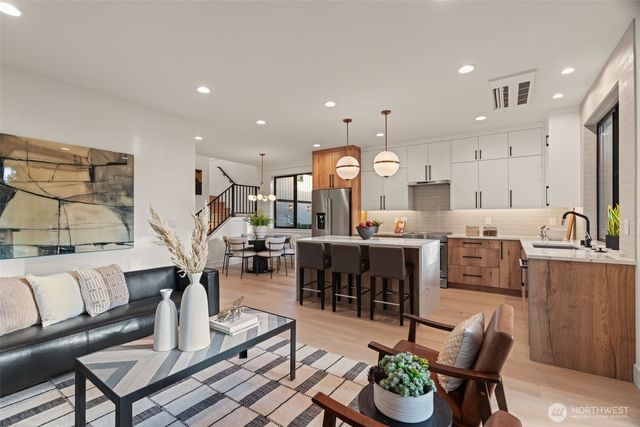 8011 131st Place NE, Kirkland, WA 98033