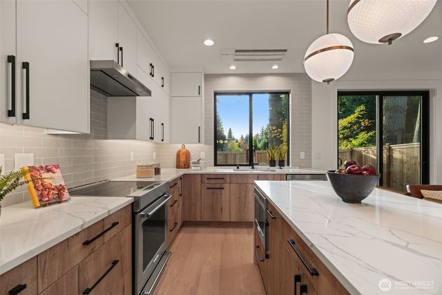 8011 131st Place NE, Kirkland, WA 98033