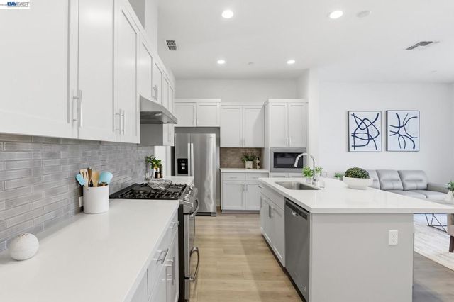 7134 Regional St, Dublin, CA 94568