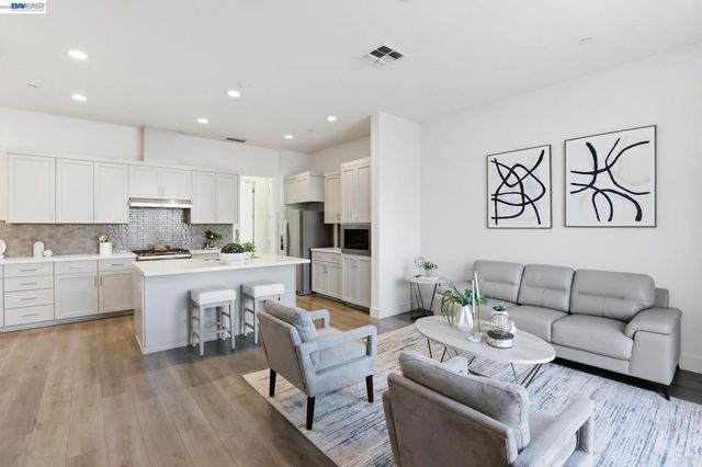 7134 Regional St, Dublin, CA 94568