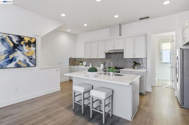 7134 Regional St, Dublin, CA 94568