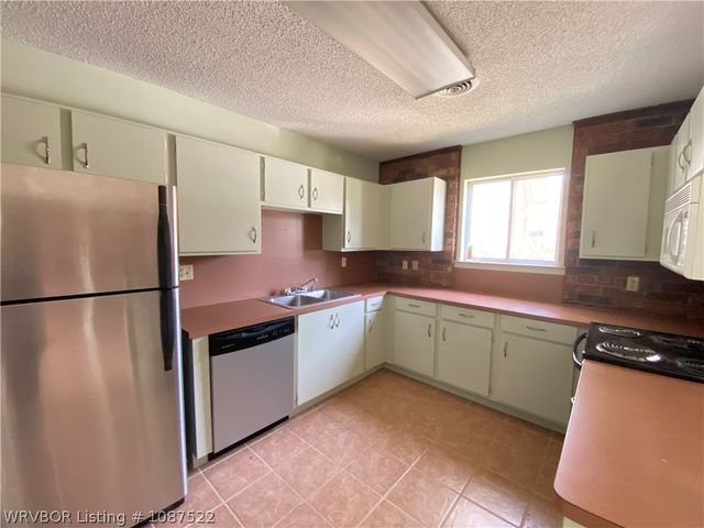 1500 S Albert Pike Avenue 40, Fort Smith, AR 72903