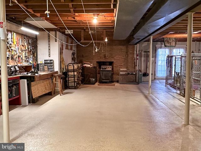 301 CORNER KETCH RD, Downingtown, PA 19335