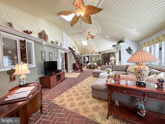 301 CORNER KETCH RD, Downingtown, PA 19335