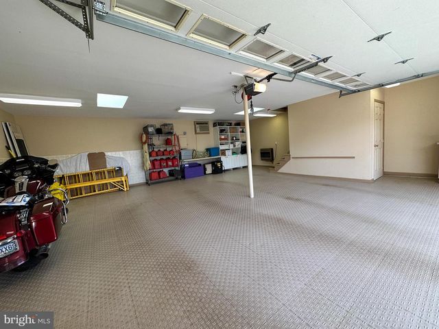 301 CORNER KETCH RD, Downingtown, PA 19335