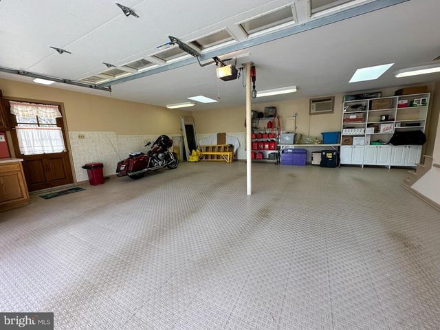 301 CORNER KETCH RD, Downingtown, PA 19335