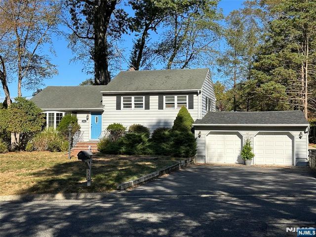 544 Egan Terrace, River Vale, NJ 07675