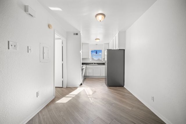 320 E 4th Street 204, Arlington, TX 76010