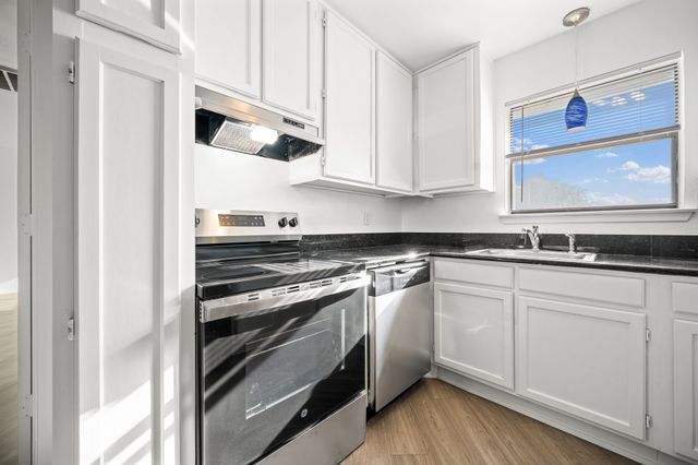 320 E 4th Street 204, Arlington, TX 76010