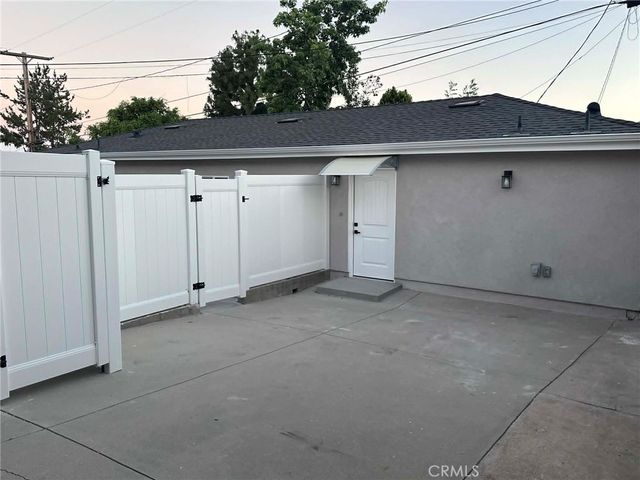 3302 Paraiso Way, La Crescenta, CA 91214