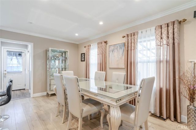 3302 Paraiso Way, La Crescenta, CA 91214