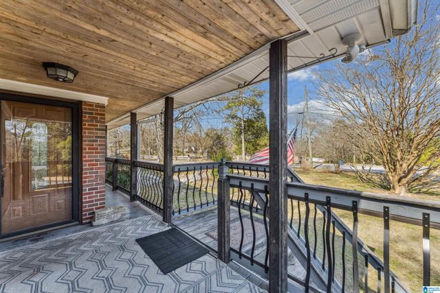 2136 ROCKLAND DRIVE, Hoover, AL 35226