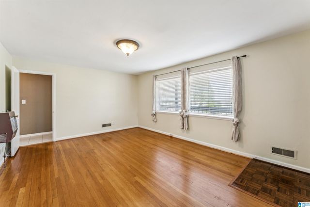 2136 ROCKLAND DRIVE, Hoover, AL 35226