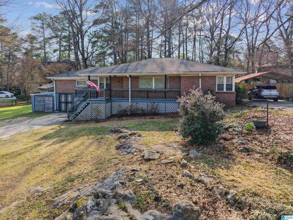 2136 ROCKLAND DRIVE, Hoover, AL 35226