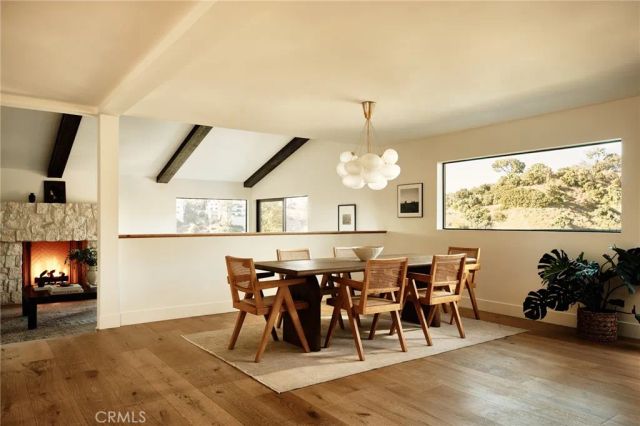 3250 Coldwater Canyon, Studio City, CA 91604