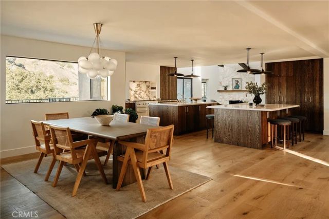 3250 Coldwater Canyon, Studio City, CA 91604