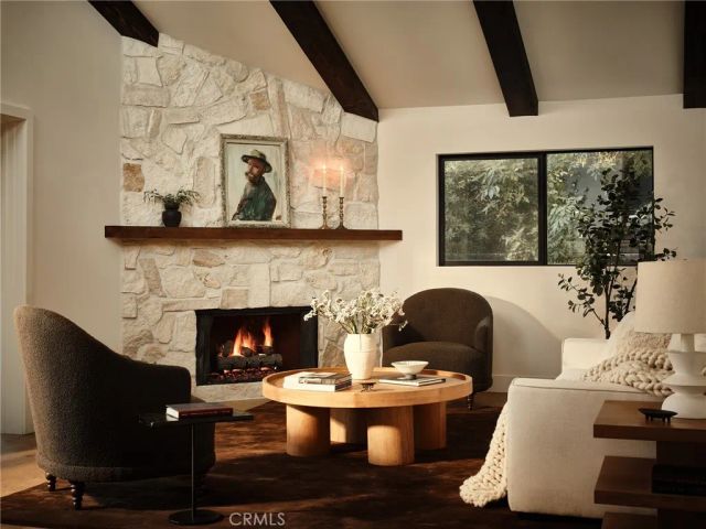 3250 Coldwater Canyon, Studio City, CA 91604