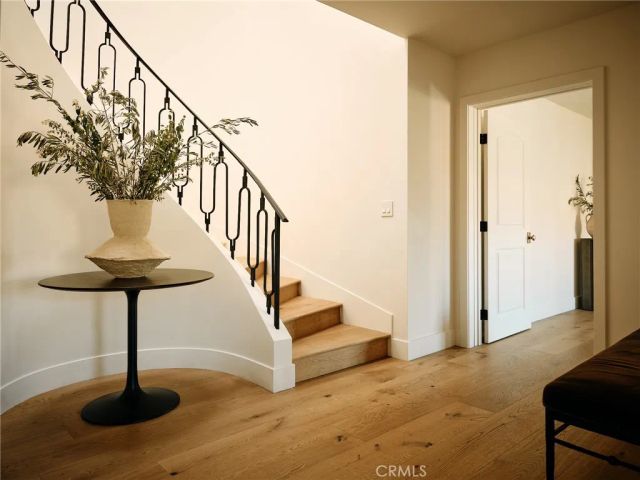 3250 Coldwater Canyon, Studio City, CA 91604