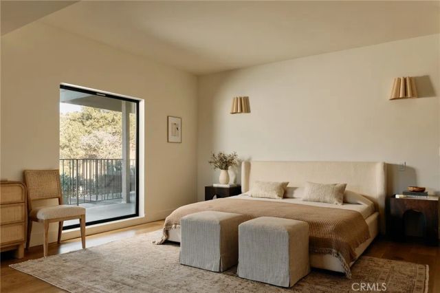 3250 Coldwater Canyon, Studio City, CA 91604