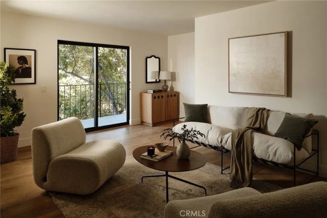 3250 Coldwater Canyon, Studio City, CA 91604