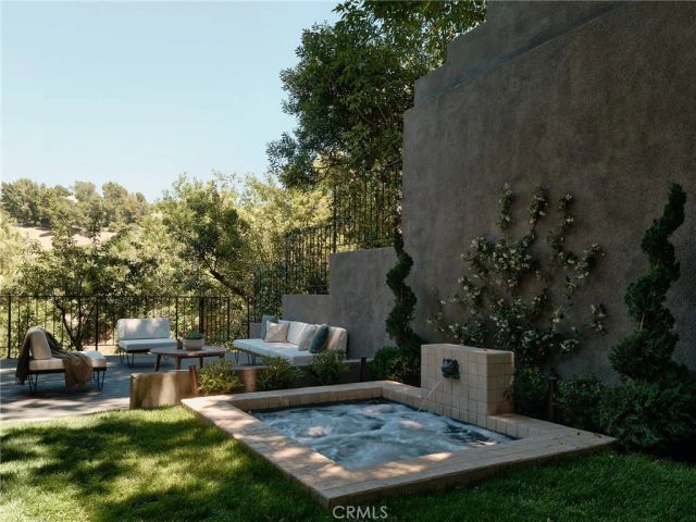 3250 Coldwater Canyon, Studio City, CA 91604