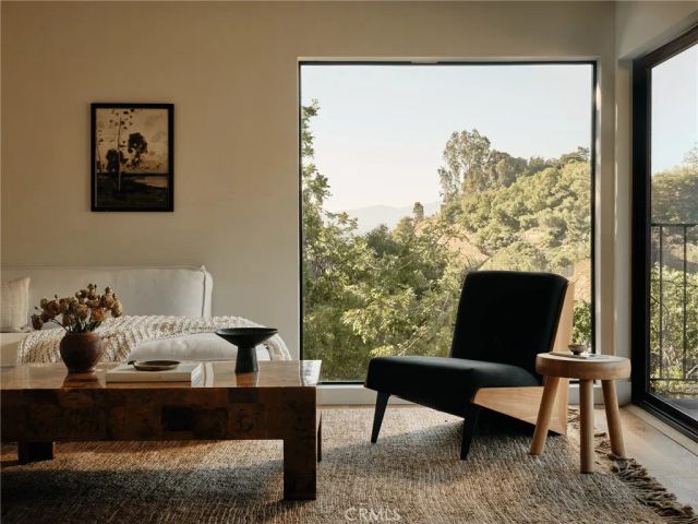 3250 Coldwater Canyon, Studio City, CA 91604