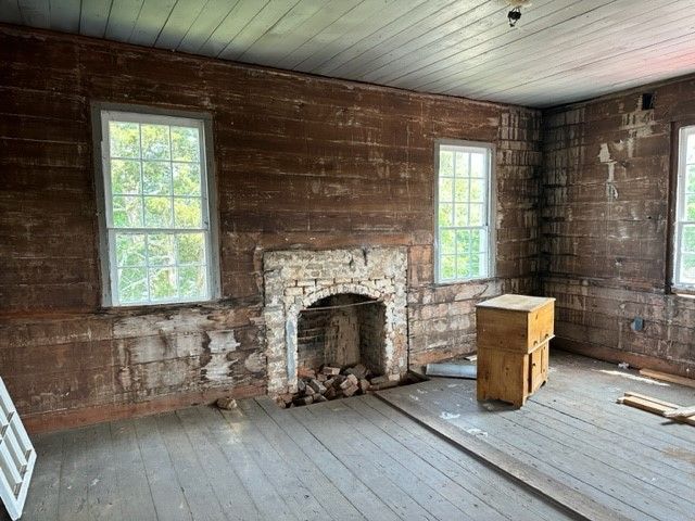 171 E Main Street, Pendleton, SC 29670