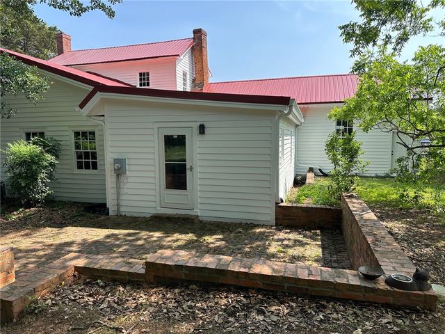 171 E Main Street, Pendleton, SC 29670