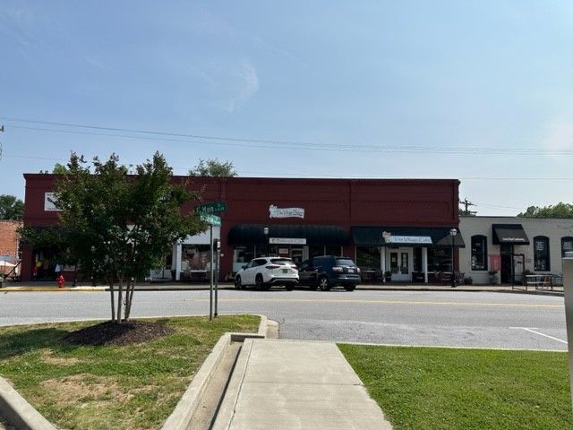 171 E Main Street, Pendleton, SC 29670