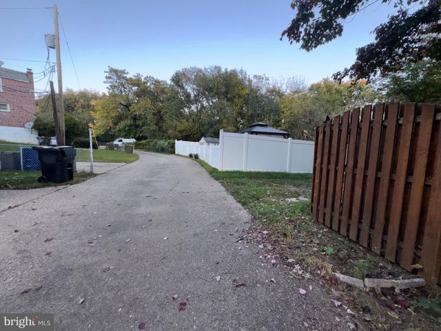 204 TRIBET PL, Darby, PA 19023
