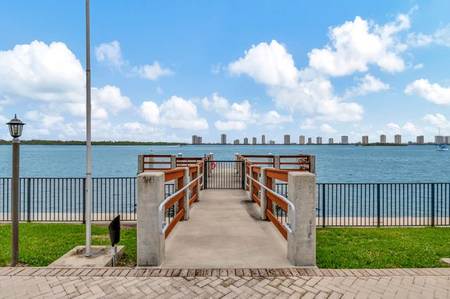 100 Paradise Harbour Boulevard 506, North Palm Beach, FL 33408