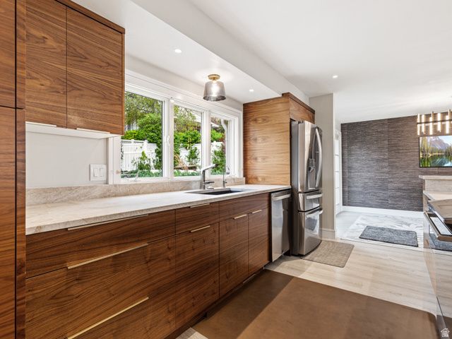 179 E DORCHESTER DR, Salt Lake City, UT 84103