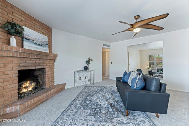 9021 E Sierra Street, Tucson, AZ 85710