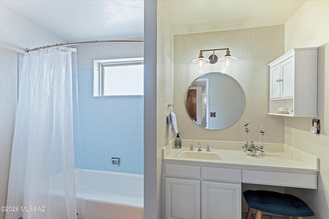 9021 E Sierra Street, Tucson, AZ 85710